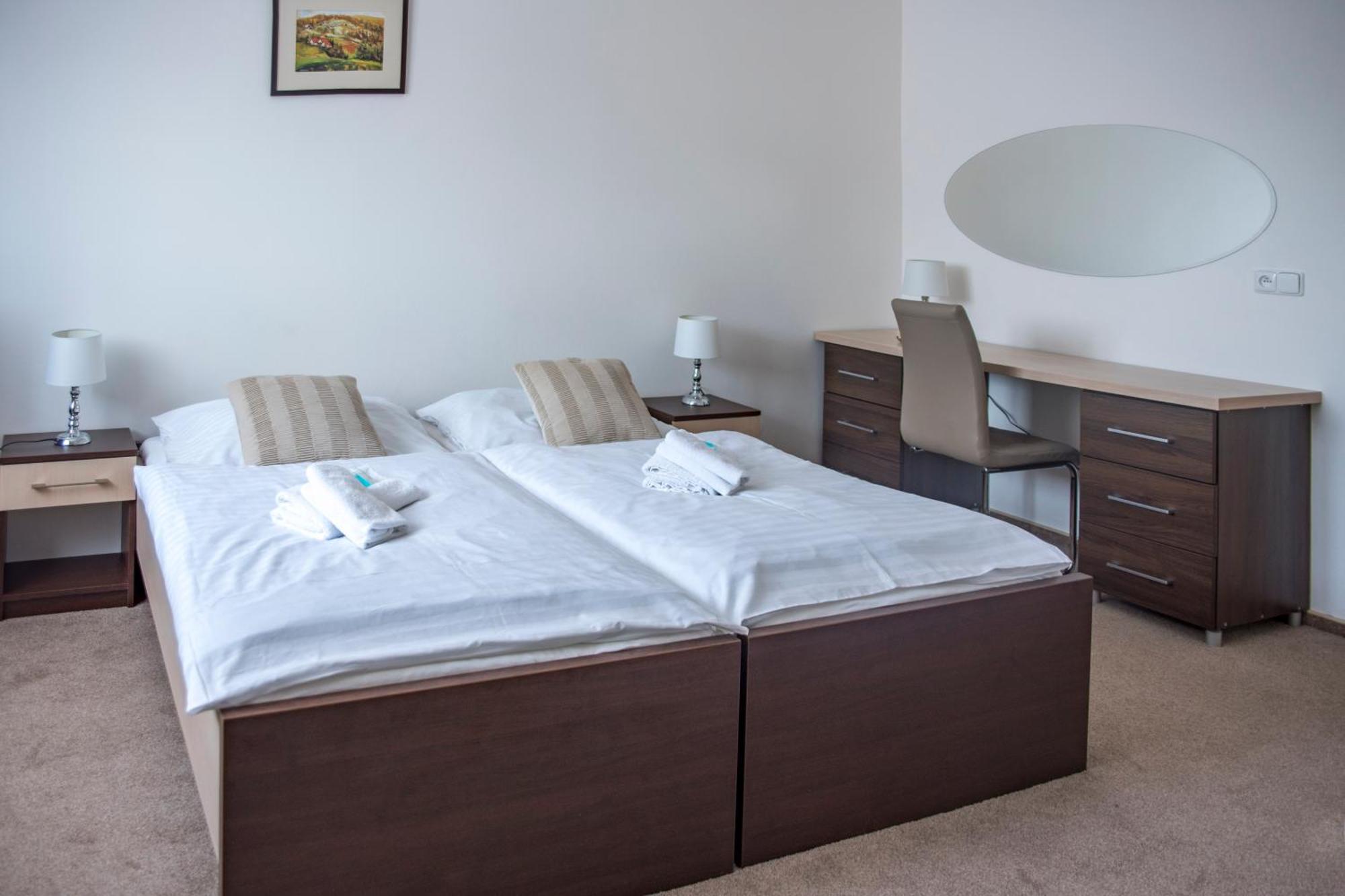 Classic Apartmany Trinec Luaran gambar